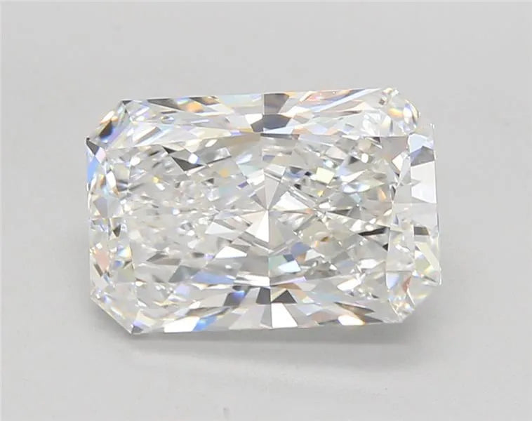 4.04ct Radiant Lab Grown Diamond (Colour D, Clarity VS1, IGI Certified)