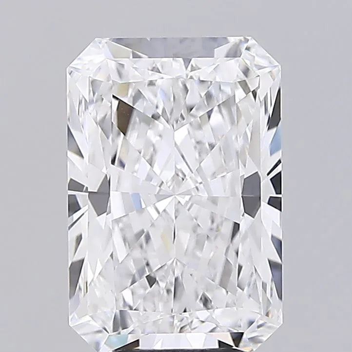 5.05ct Radiant Lab Grown Diamond (Colour E, Clarity VVS2, IGI Certified)