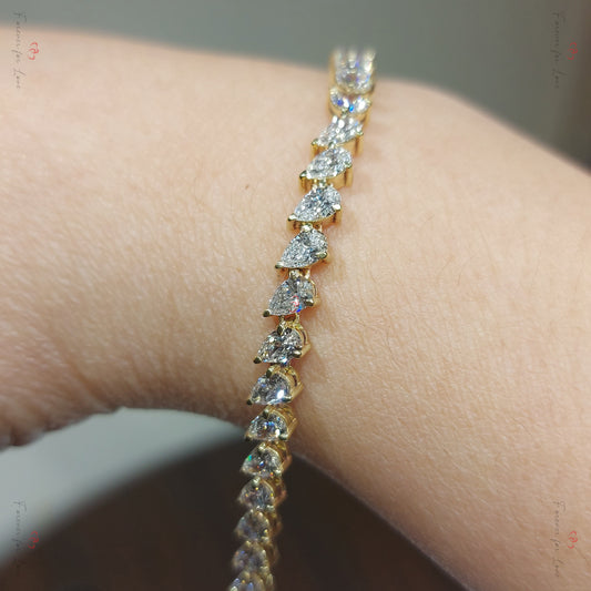 10ct Total Weight Pear Lab Diamond Bracelet