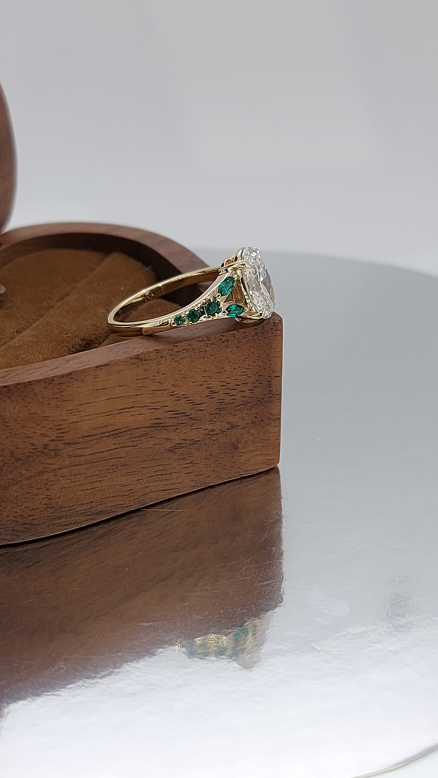 1.0 Carat E , IGI Certified Lab Grown Oval Cut Diamond Ring, Vintage Emerald Diamond Band Forever For Love