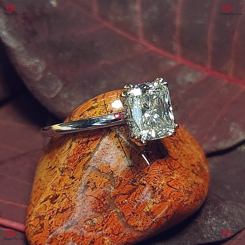 Bague de fiançailles en or massif de 1,3 carat G VS1 CVD taille coussin avec halo caché et doubles griffes – Certifiée IGI