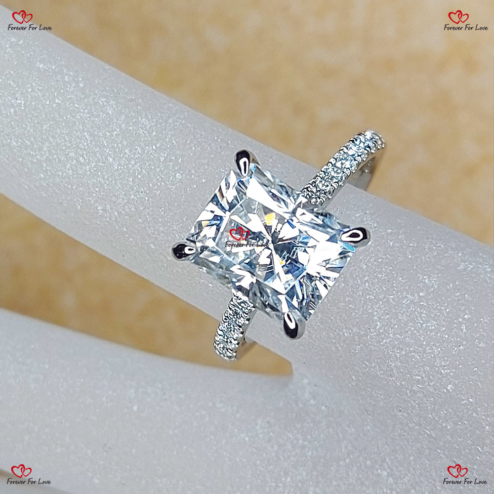 Bague de fiançailles en moissanite taille radiant Forever One Moissanite