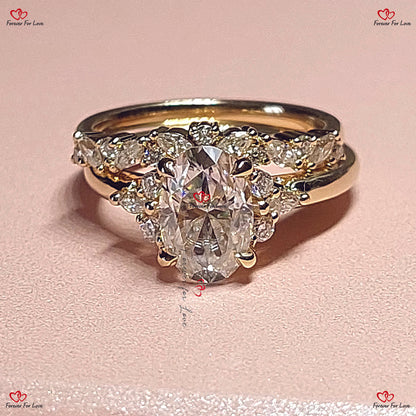 Bague de fiançailles et ensemble nuptial avec diamant taille ovale