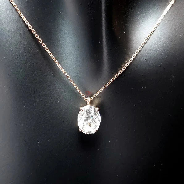 Collier en moissanite ovale