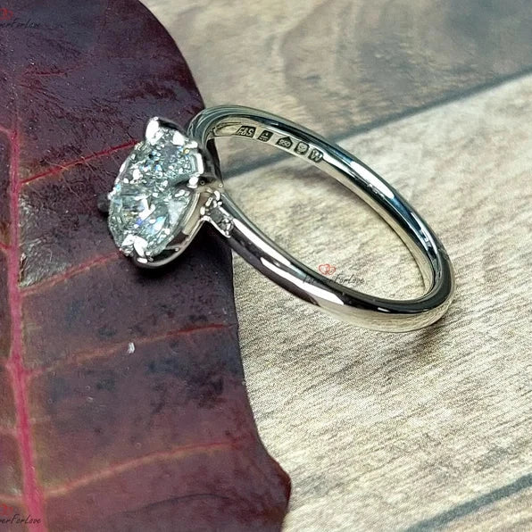 Bague solitaire en diamant ovale naturel de 1 carat