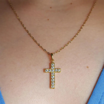 Collier croix en or massif et diamants pour femme