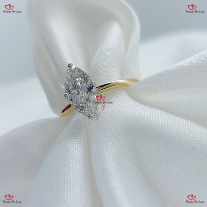 Bague de fiançailles avec halo caché de diamants taille marquise