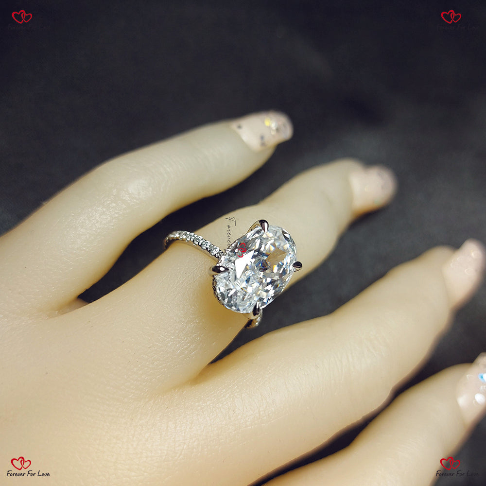 Hybrid Crushed Ice Pave Band Oval Cut Diamond Engagement Ring