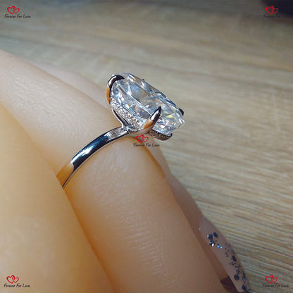 Éclat éthéré : bague de fiançailles hybride en moissanite pilée