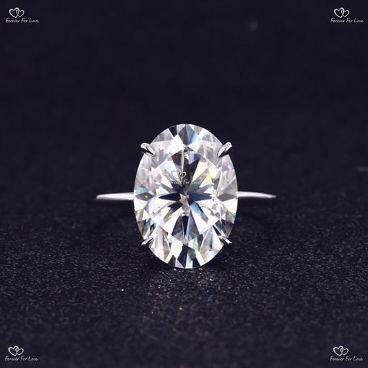 Superbe bague de fiançailles en moissanite ovale Forever