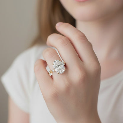 Bague de fiançailles incolore hybride à pavé ovale Distance