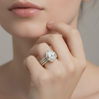 Verlobungsring mit Moissanit im Crushed Ice-Ovalschliff | Brautset mit verstecktem Heiligenschein | Pavé-Fassung