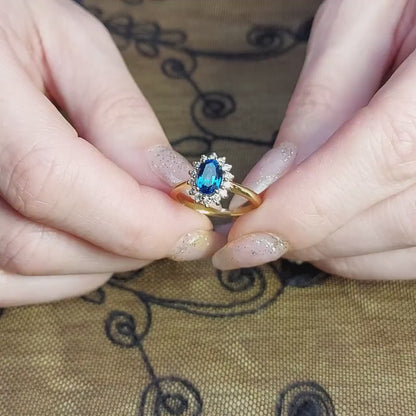 Ovaler blauer Saphirring Ovaler Saphir-Diamantring Diana-Verlobungsring mit Saphir und Diamanten Gelbgold