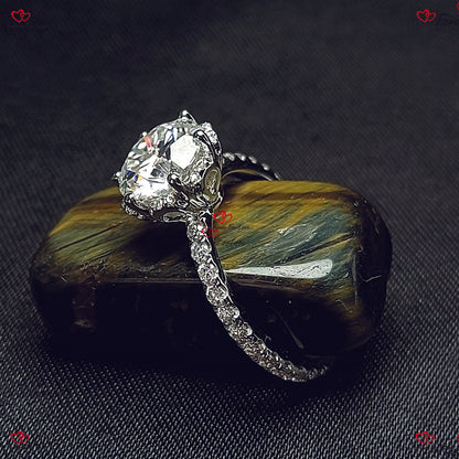 Unique Vintage Flower Prong Moissanite Round Engagement Ring | White Gold | Brilliant Cut Round